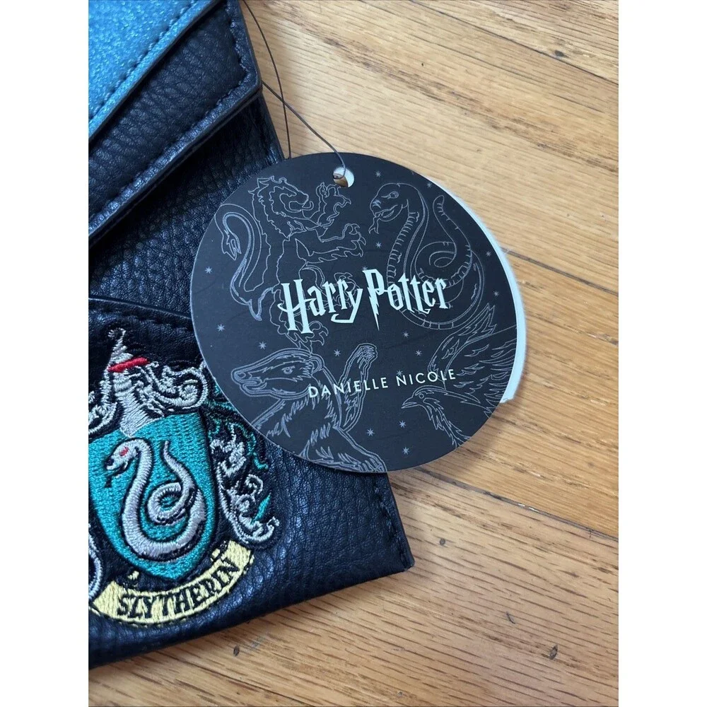 NWT DANIELLE NICOLE Harry Potter Slytherin Clutch Bag with Chain Strap